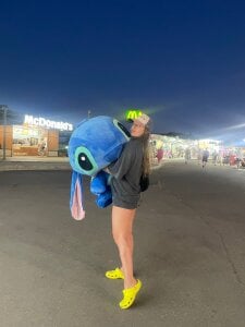 LucyWillow Public Foto 4