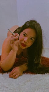 Lisa_Wells Public Pic 4