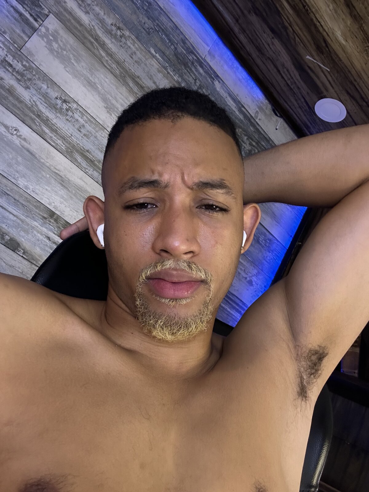 B_Wild Právě oblíbené foto 7390