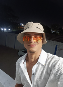 luis_hall kullanıcısının Noche de piscina albümü -  2 fotoğraf