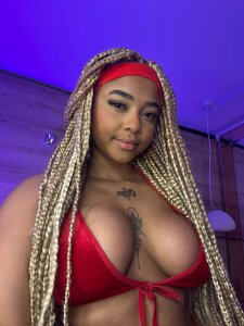 pamela_west Public Pic 2