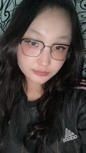 KissMeEva Public Photo 3