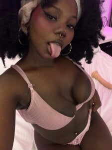 Sotf_Charlotte Selfie Poză 3