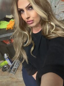 Care_Bares88 Flower 🌷 Pussy Power Pic 5