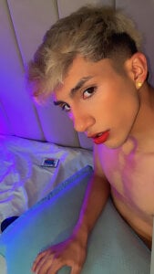 Erick_Velveth Public Pic 6