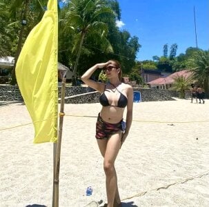 Celestinefoxy Public Foto 4