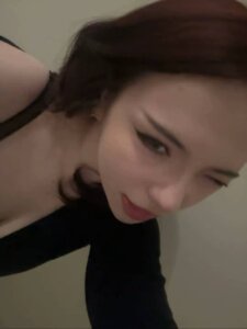 ThuBoppre 💋🎄🍾 Pic 4