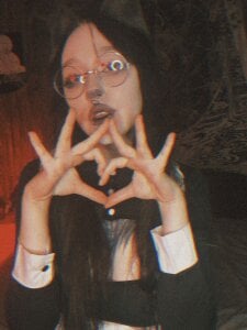 chloe_crystall_killer Call me when the moon is full🌕 Foto 8