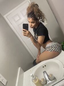 1prettygem Public  2টি ছবি