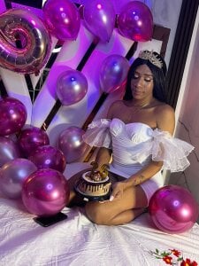 amber_diior my birthday ❤️ Foto