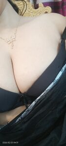 black saree with beauty queen❤️😘 de Beauty_Queen_Soniya  4 Imagens