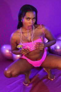 celeste_smmith_ sweet temptation 🔥💖🍫🍒 Pic 5