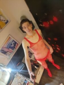 Sletjeray@xh red lingerie Pic 7