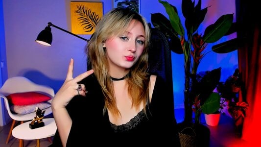 ScarlettScril Public Pic 2