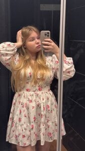 TorieDeeb How do you like my outfit? Pic 9