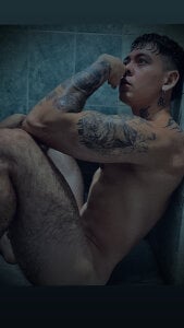 Shower sexy od AlamJams  2 snímek