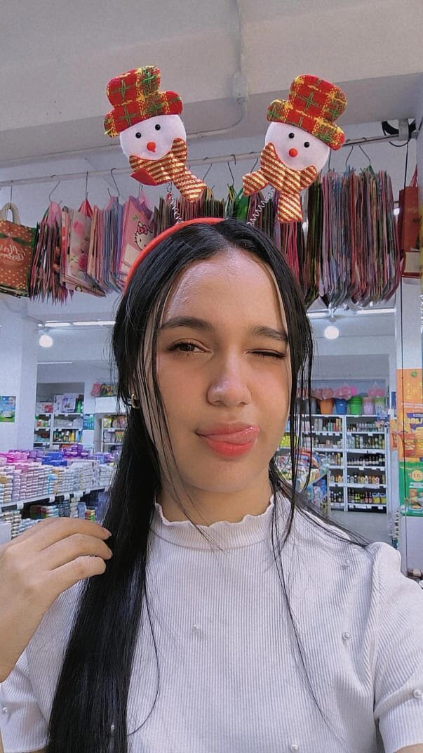 nhoanbrunette