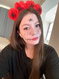 Emy_jonesss Public Pic 6