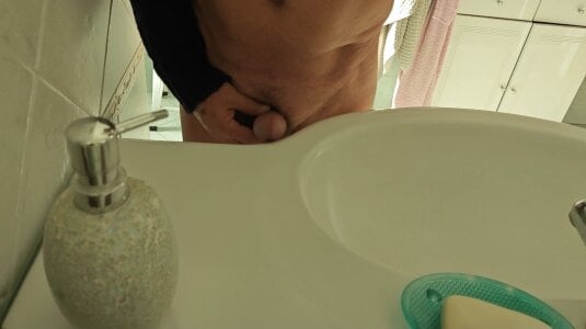 jhonschen's In bagno Sex Photo 9