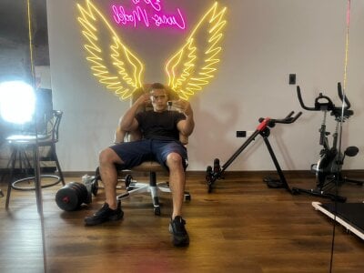 Jack_Foster_: Gym time ( 6 фото)