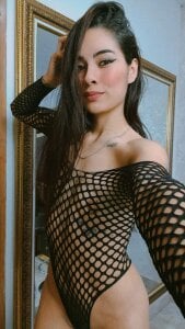 NicoleEsposito Happy new year 🖤💋 Pic 4