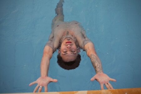 stevennavarro: Public ( фото)