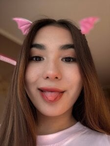 BahaiHeaven Cute devil Pic 2