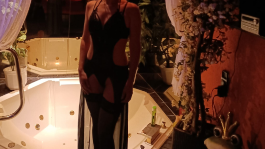 Mrs_Mr_Mask Public Pic 3