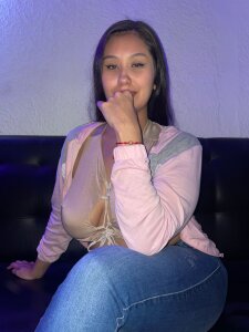 AnabelleJames__ Public Pic 4