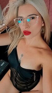 Barbiie_98 Public Pic 4