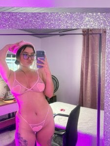 IbbieeBennett_1 Little naughty 🔥😈  5. fénykép