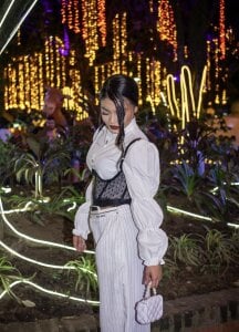 charlotte_line One night in Medellin🎄🪽 Pic 7