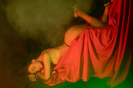 nataliiiiia Do you want to see what red hides? 🍎 Pic 9