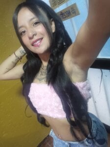 Liv_t18's XXX Nude Photo 4