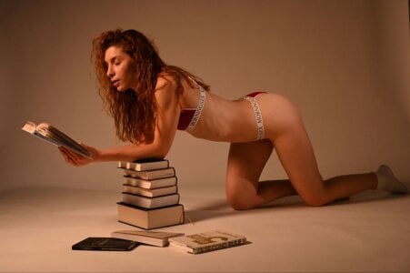 YourSuperModel Books in yellow tones.. Pic 5