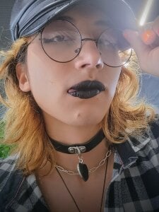 Elis-Darling Public Pic 3