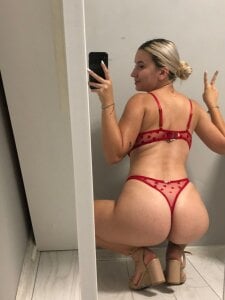 AlexiaBottyPublic图片 6