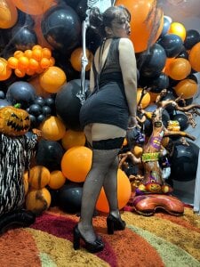 Drool_Sucker Sweets or me? 🎃 Pic 4