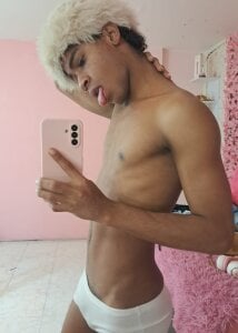 Public de Santy_bigcock_01  3 photos