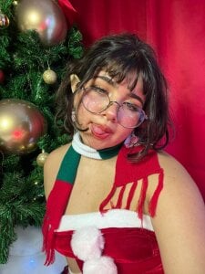 Zara_Snow your horny elf girl Pic 5