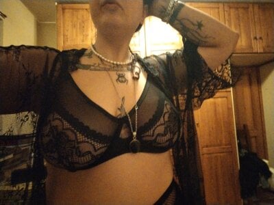 AliceBehind Public зображення 5