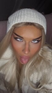 coupleinspire Hot blonde Pic 3