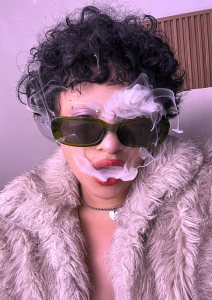 Zdjęcia Alaska_deluxe Just me on my room:  6