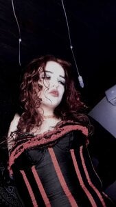 CrimsonVampCoupleDevil's Doll: Isabella Bild
