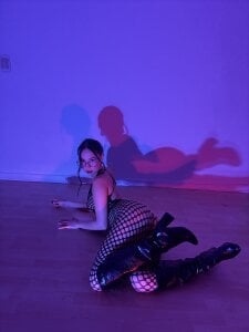 Valen_ross_ kullanıcısının Do you like my body? 🥰 albümü -  4 fotoğraf