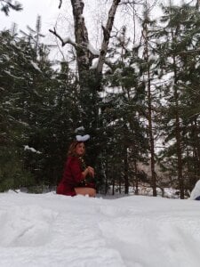 Miss_Elsa_ Winter photo shoot in the forest🎄#winter#forest#snow Pic 3