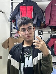 Cyrus_Wlaker Public Pic 3