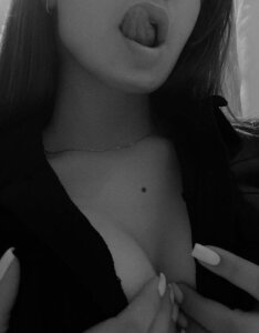 WowNika_