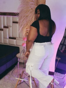 Aliciadoex Public Pic 5