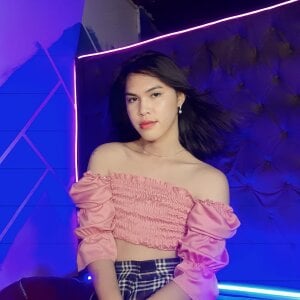 Luminous_Luxe Make my day happy bb Pic 4